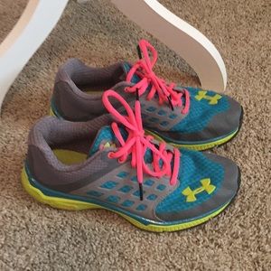 Under armour shoes size 8